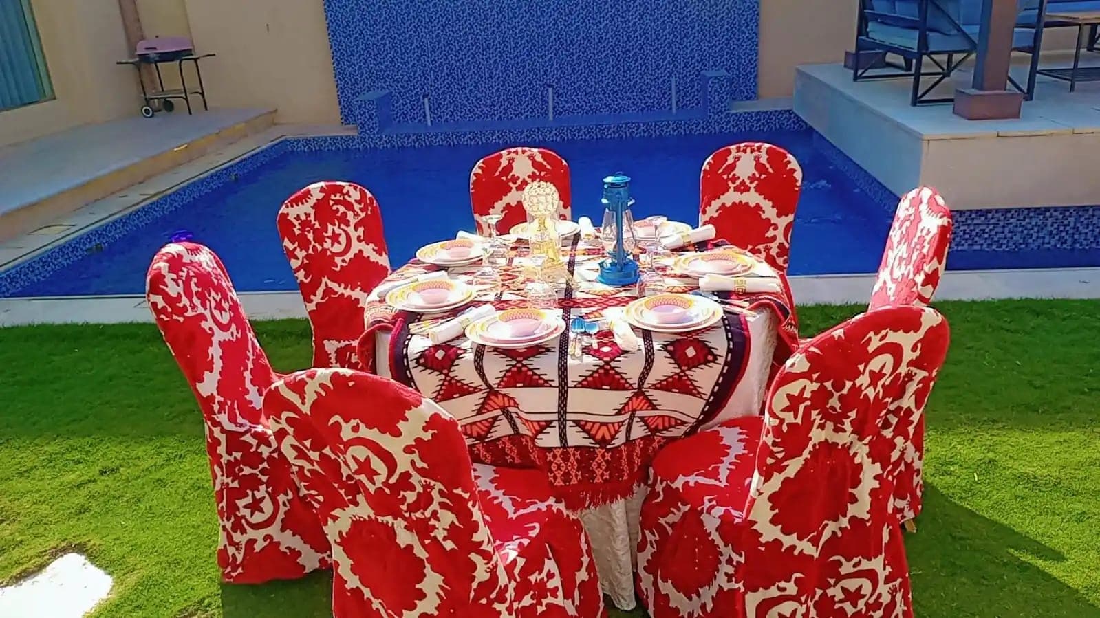 خدمة القهوة العربية الأصيلة والضيافة الفاخرة